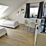 In Deutz Апартаменты Кёльн